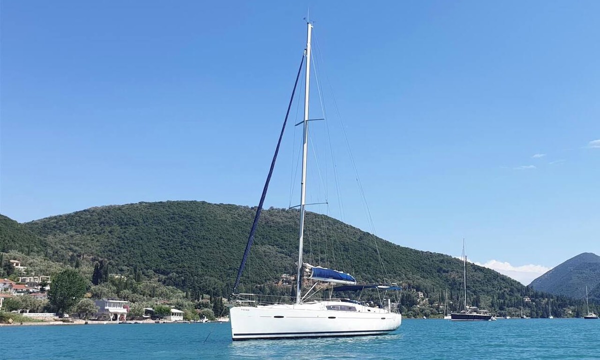 Lavreotiki Boat Rental | Sun-Kissed Sailing Adventure in the Saronic Islands