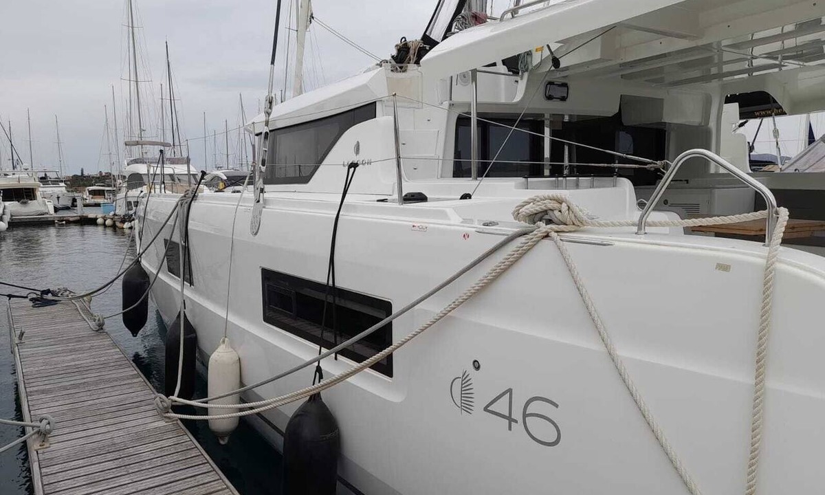 Perigiali Boat Rental | Sun-soaked Sailing Adventure in the Ionian Islands
