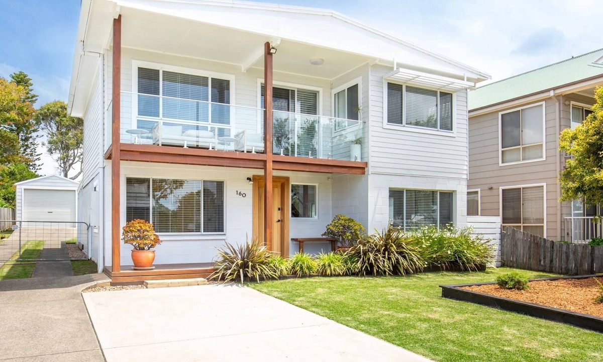 Culburra Beach House | Sunfish - Pet Friendly - 4 Mins Walk to Beach
