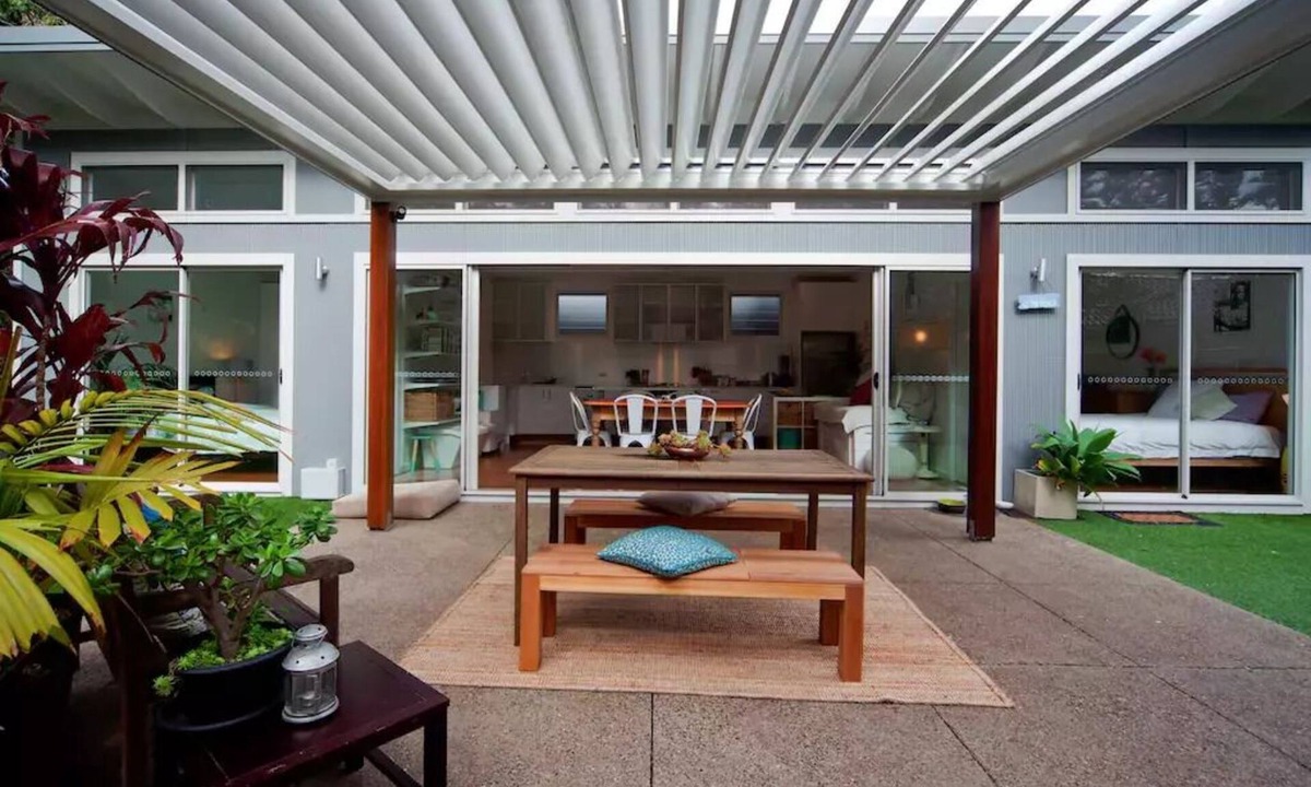 Avalon Beach Villa | Sunny and modern villa located 5 mins walk from Avalon Beach!