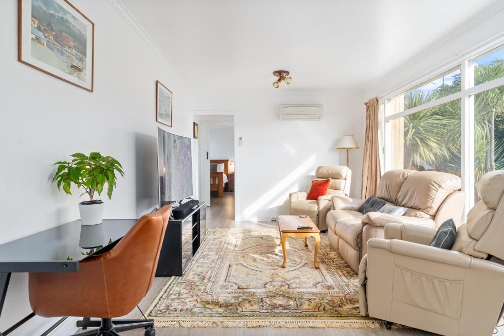 Kingston Beach Villa | Sunny Beach Holiday Home 80