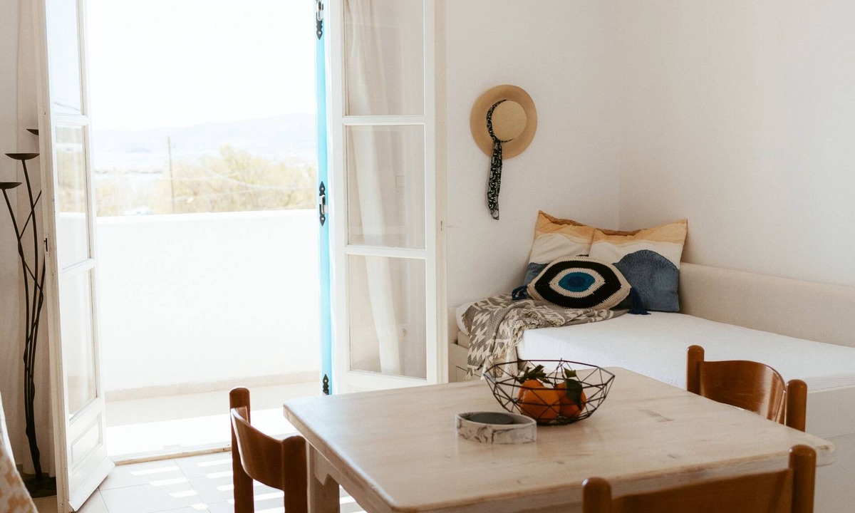 Aliki Apartment | Sunset Getaway Aliki: Charming apartment by the beach with beautiful sunset view