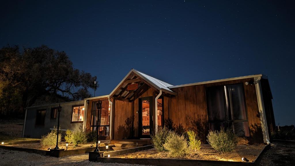 Grattai Cabin | Sunstone - 2 Bed Eco Cabin - Kundalini Lodge