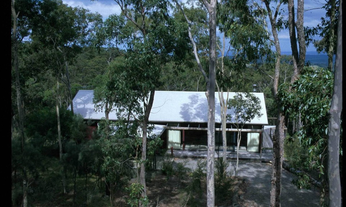 Vacy Cabin | Swagman's Rest Lodge at BANJOS BUSHLAND RETREAT - couples, 1 family or singles