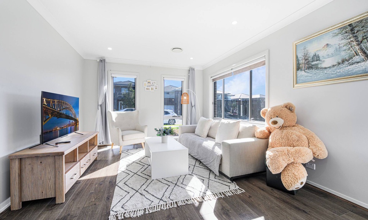 Schofields House | Tallawong 6Br near Schofield/Rousehill Centren