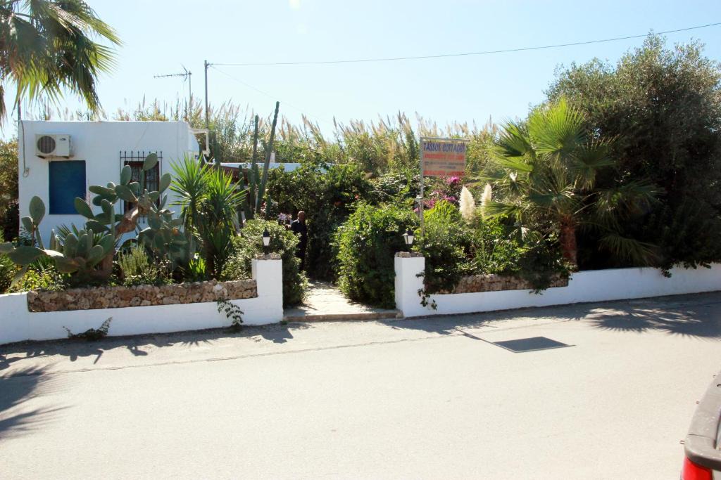 Gerani Apartment | Tasos Cottages