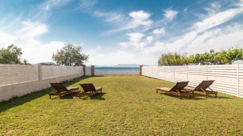Lefkimmi House | Terracotta beach house