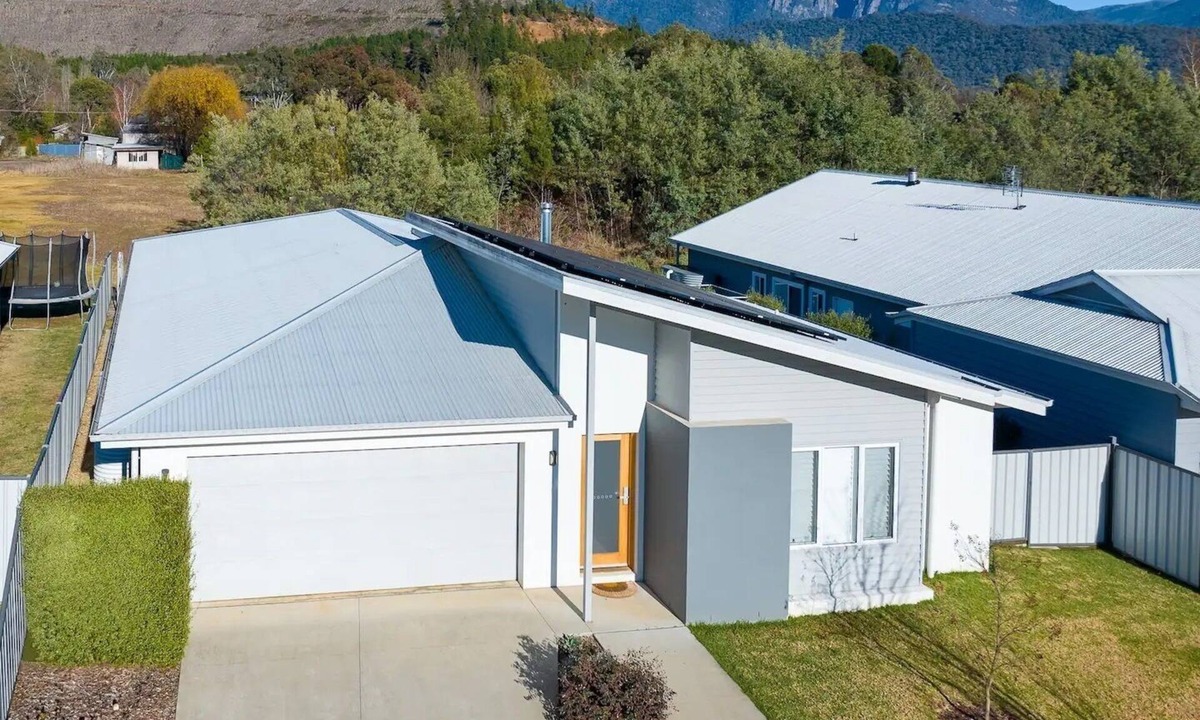 Porepunkah House | Tewksbury Haven *with wi-fi*