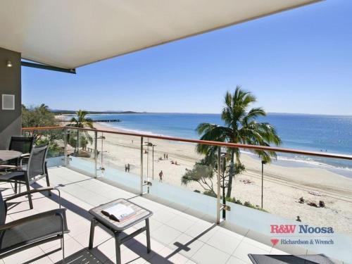 Breakers | Noosa Heads