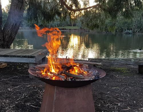 The Burrow At Wombat | Dixons Creek