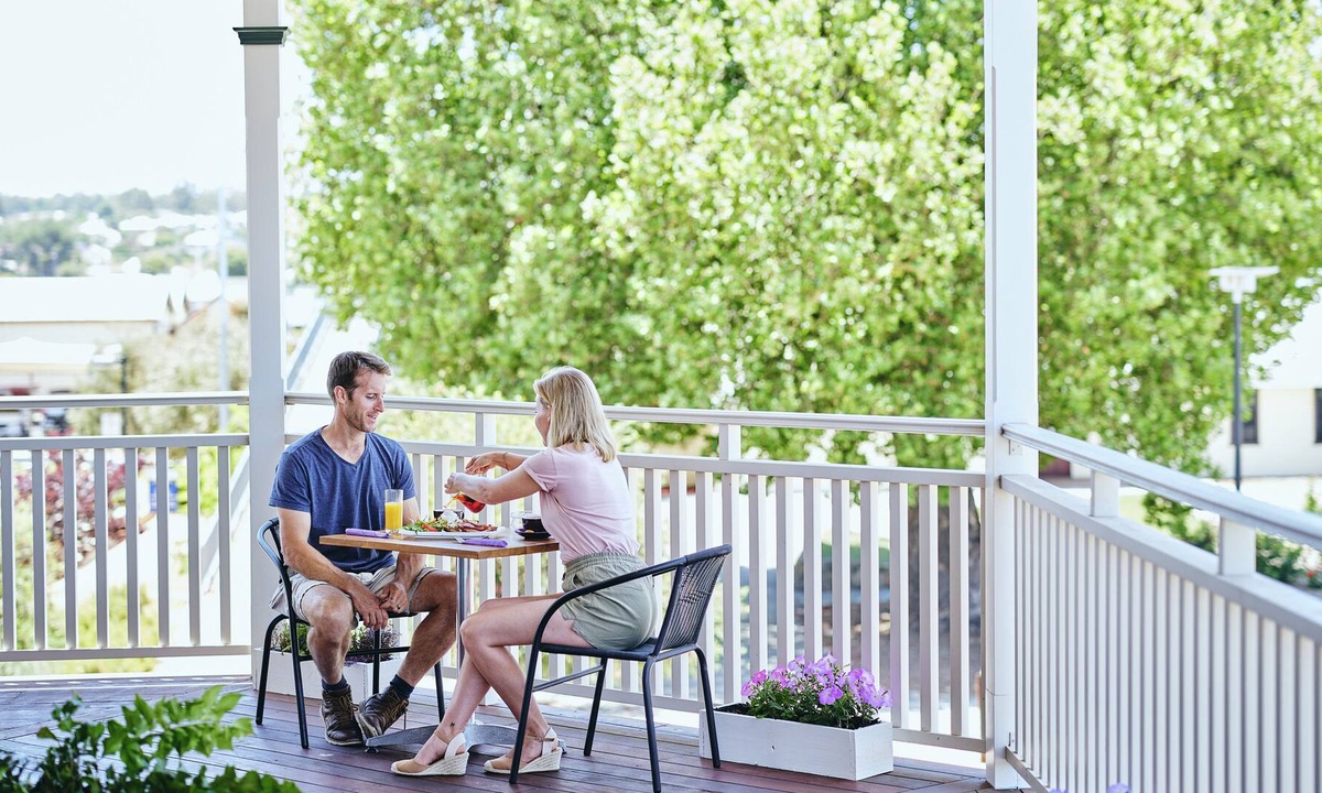 Collie Hotel | The Colliefields