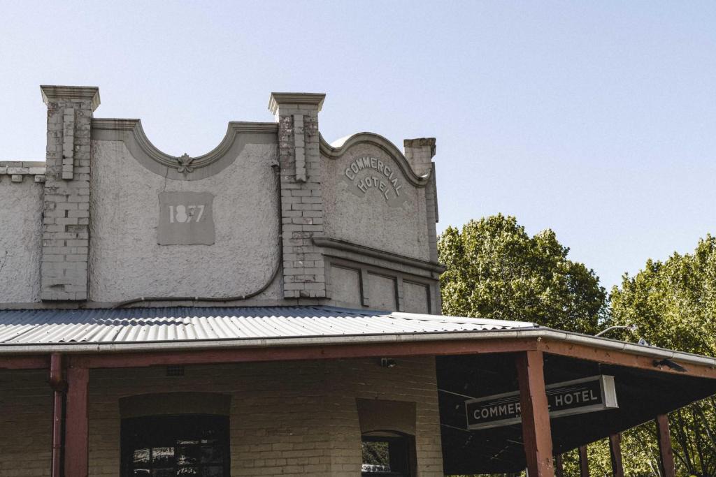 Millthorpe Hotel | The Commercial Quarters - Room 5-has air conditioning, free WIFI, TV and fridge