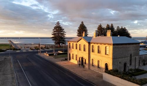 The Customs B | Port Macdonnell