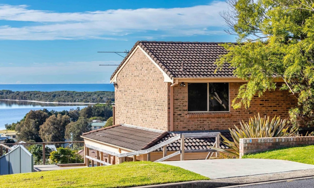Tuross Head House | The Deck - 2 Bedrooms @ Tuross Head
