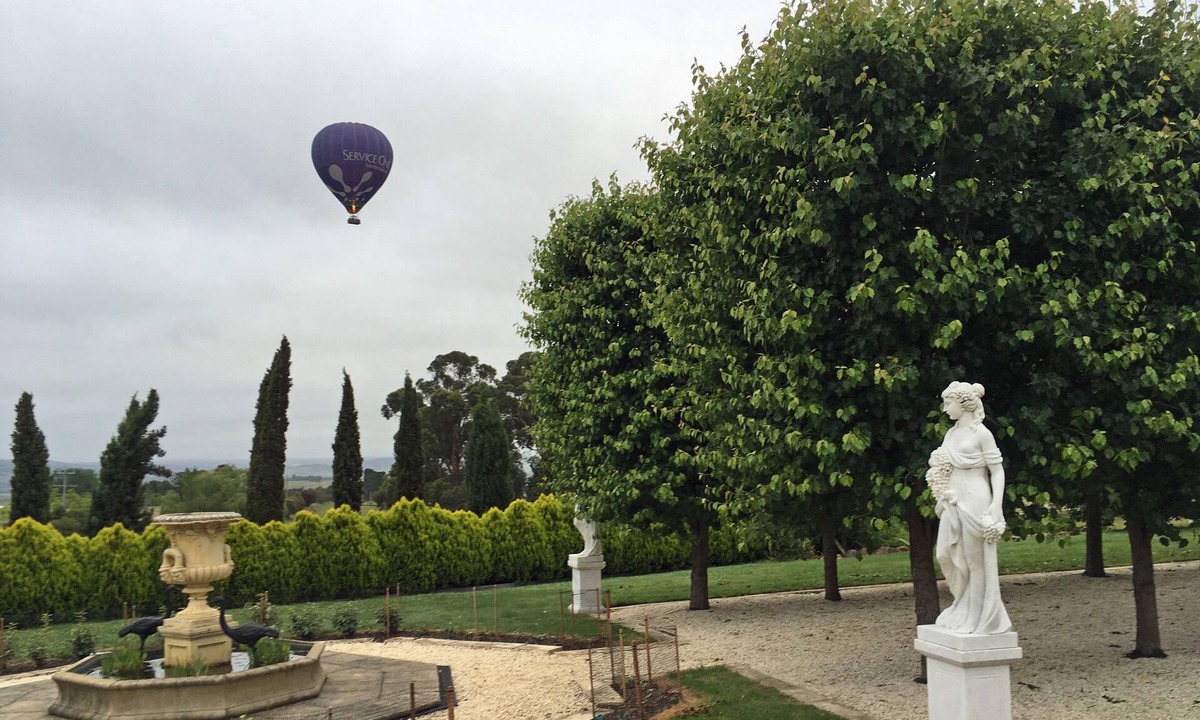 Yering Villa | The Gatehouse at Villa Raedward