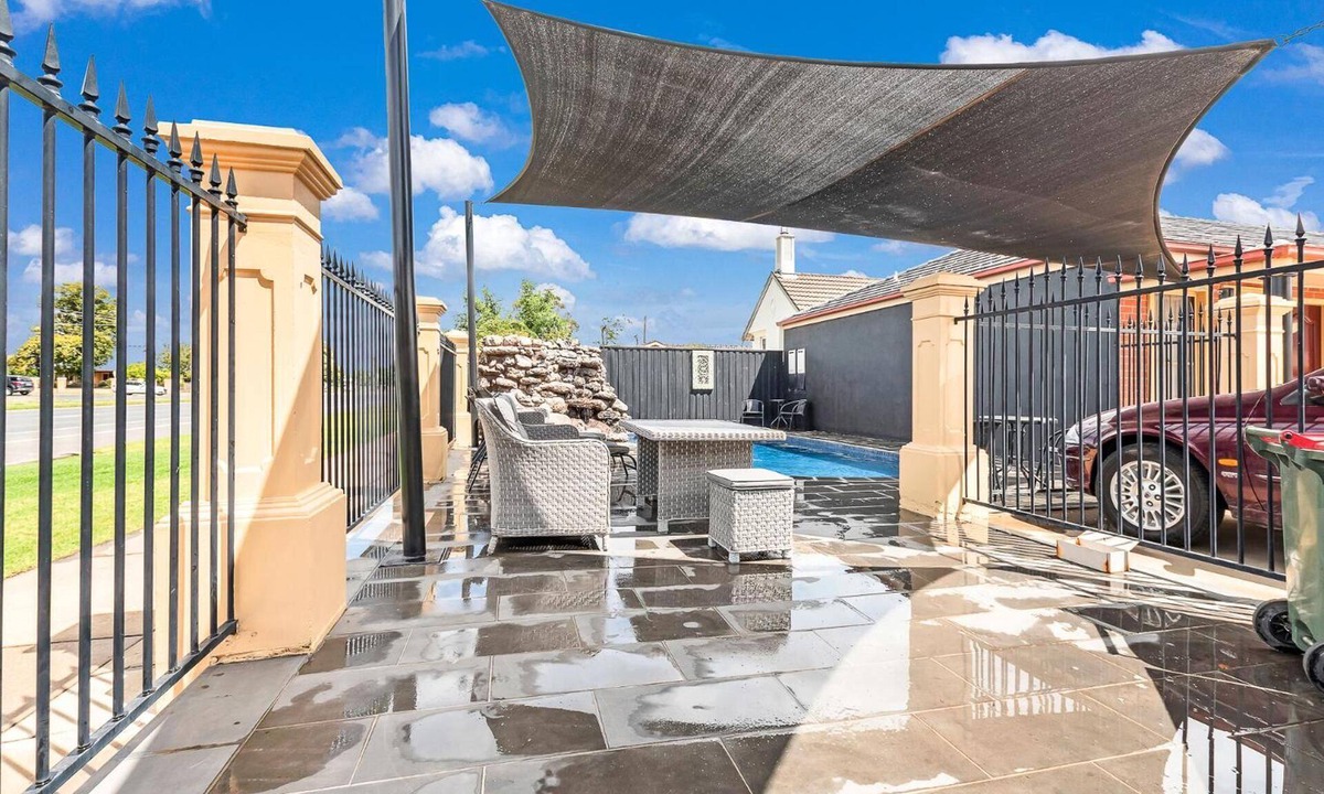 Echuca Hotel | The Georgian Motor Lodge