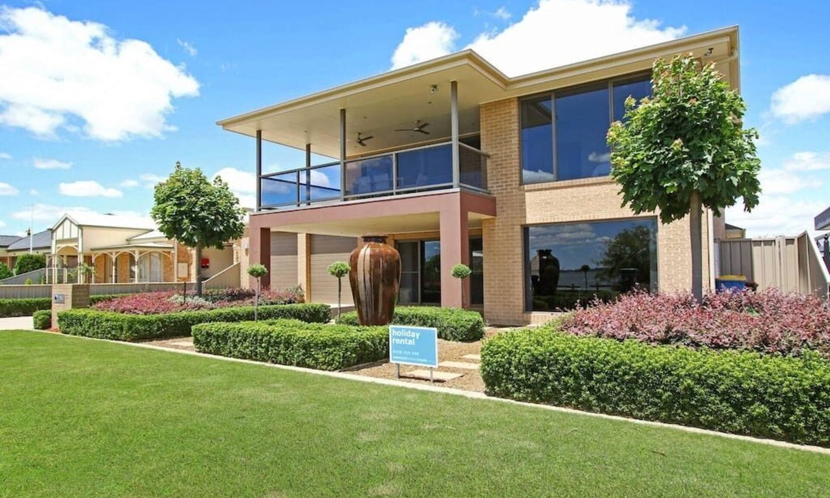The Grand Holiday | Yarrawonga