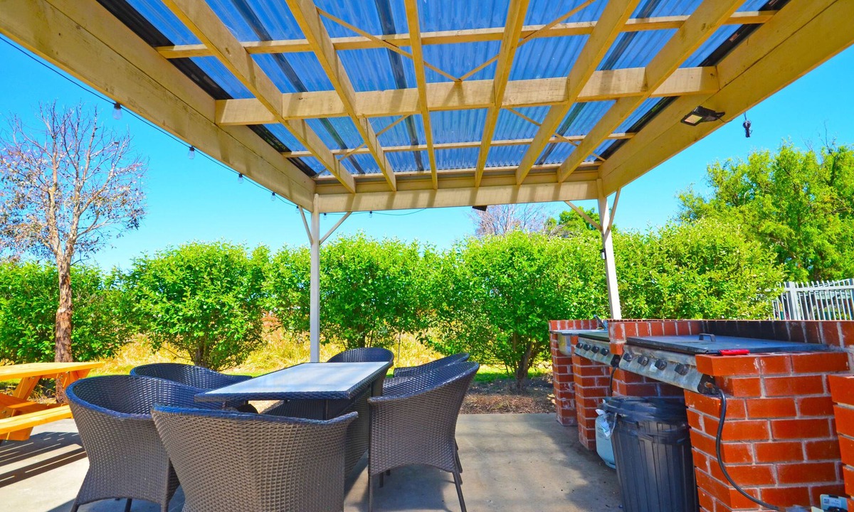 South Bathurst Hotel | The Hallows Accommodation