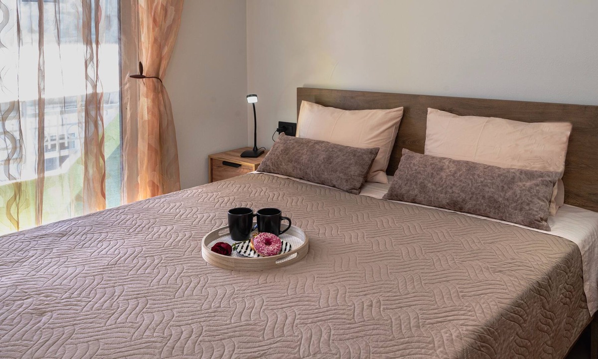 Petaloudes Apartment | The Little Green House One-Bedroom Apt in Kremasti