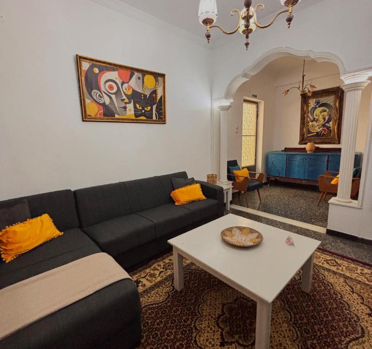 Lamia Apartment | The Local Pin House - Ευρύχωρη μονοκατοικία, Λαμία