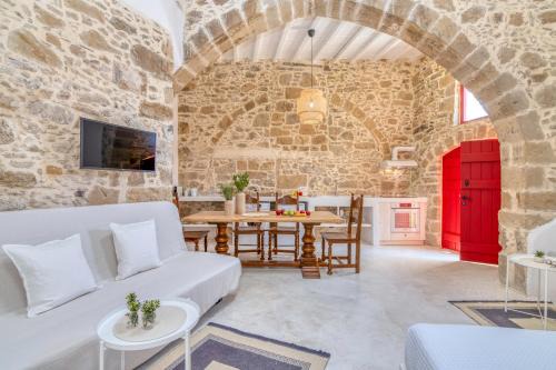 Kissamos Apartment | The Mulberry Stonehouse Sea - Mountain View