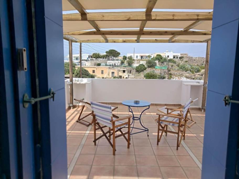 Triovasalos House | The Nest