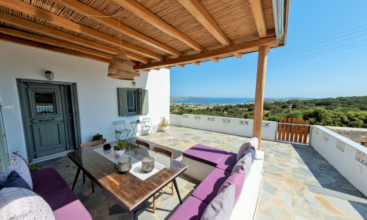 Naousa House | The old barn, Naousa Paros
