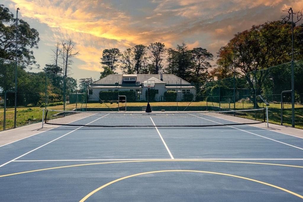 Stanthorpe House | The Ranch-pool Table, Table Tennis, Firepit, Piano