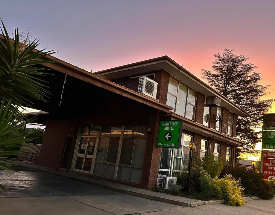 Balranald Hotel | The Shamrock Hotel Balranald