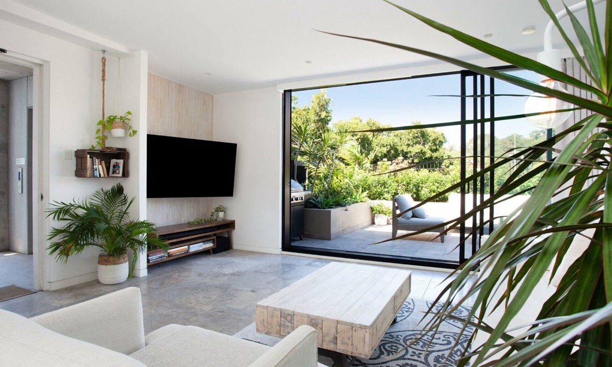 Bellevue Hill Apartment | The Treehouse Penthouse