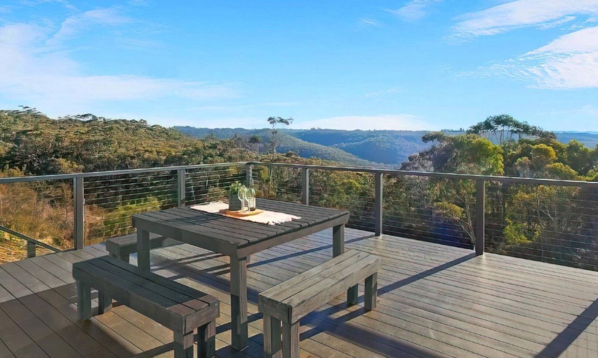Wentworth Falls House | The Wentworth Backing Blue Mountains National Park
