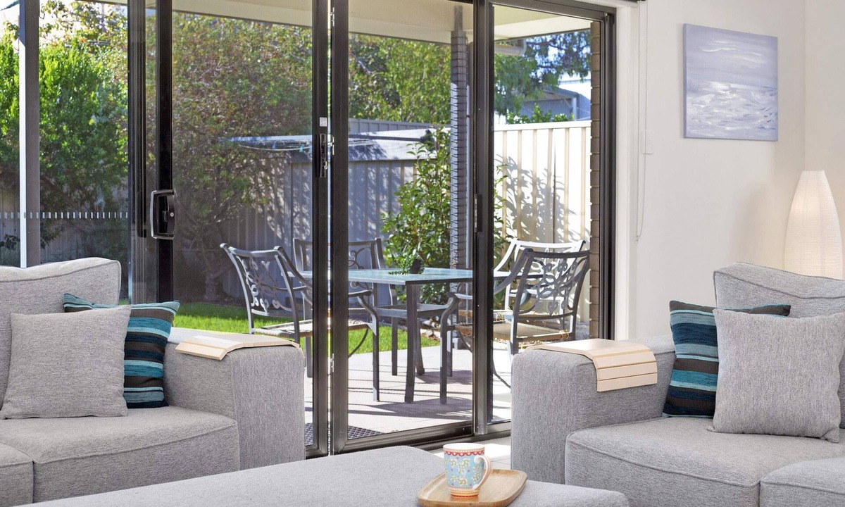 Moana House | The Yellow Door Holiday Home Moana