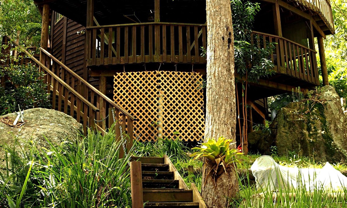 Bar Point House | THE YURT - A round treehouse on the river - boat access only - just magic!