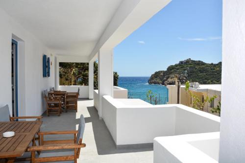 Emporios Apartment | Thea Apartments