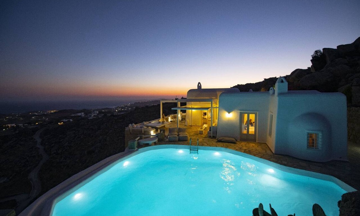 Plintri Villa | Theatron Villa Mykonos