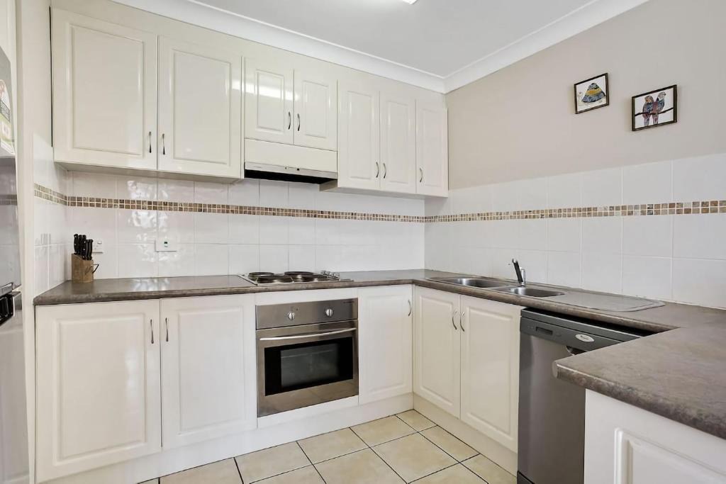 Nelson Bay House | Townhouse on Tomaree Central to cbd