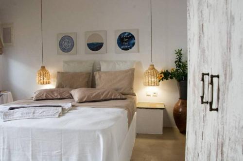 Exomvourgo House | Traditional Cycladic Beauty