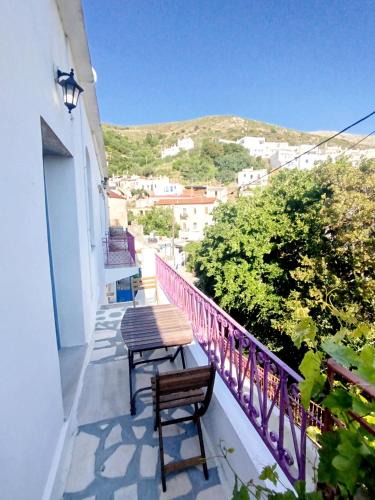 Koronos House | Traditional Family House First Floor