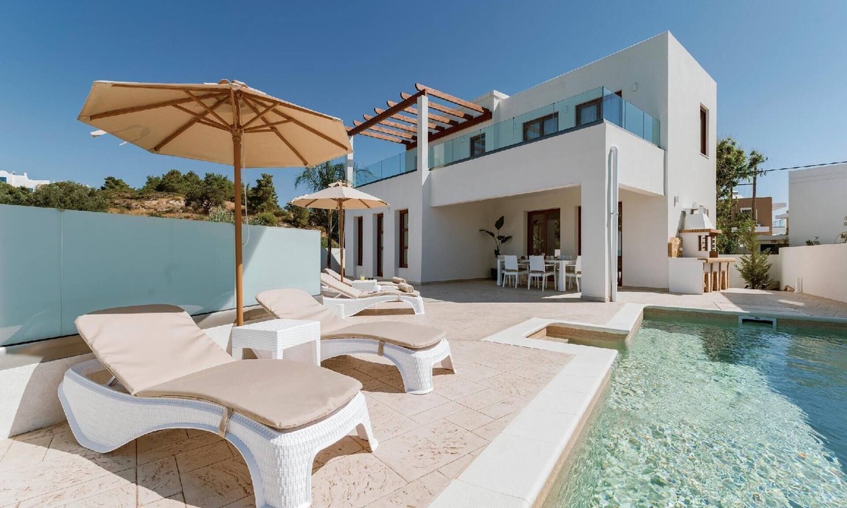 Gennadi House | Traditional greek holiday villa Eventide