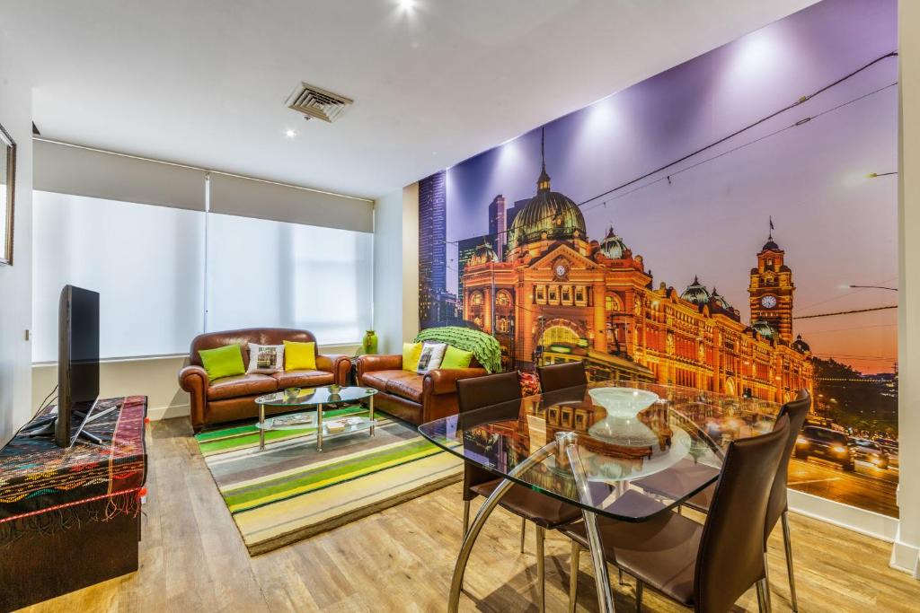 Melbourne Central Business District Apartment | Tram Stop 5 - Stylish 2 Bedroom in downtown Melbourne