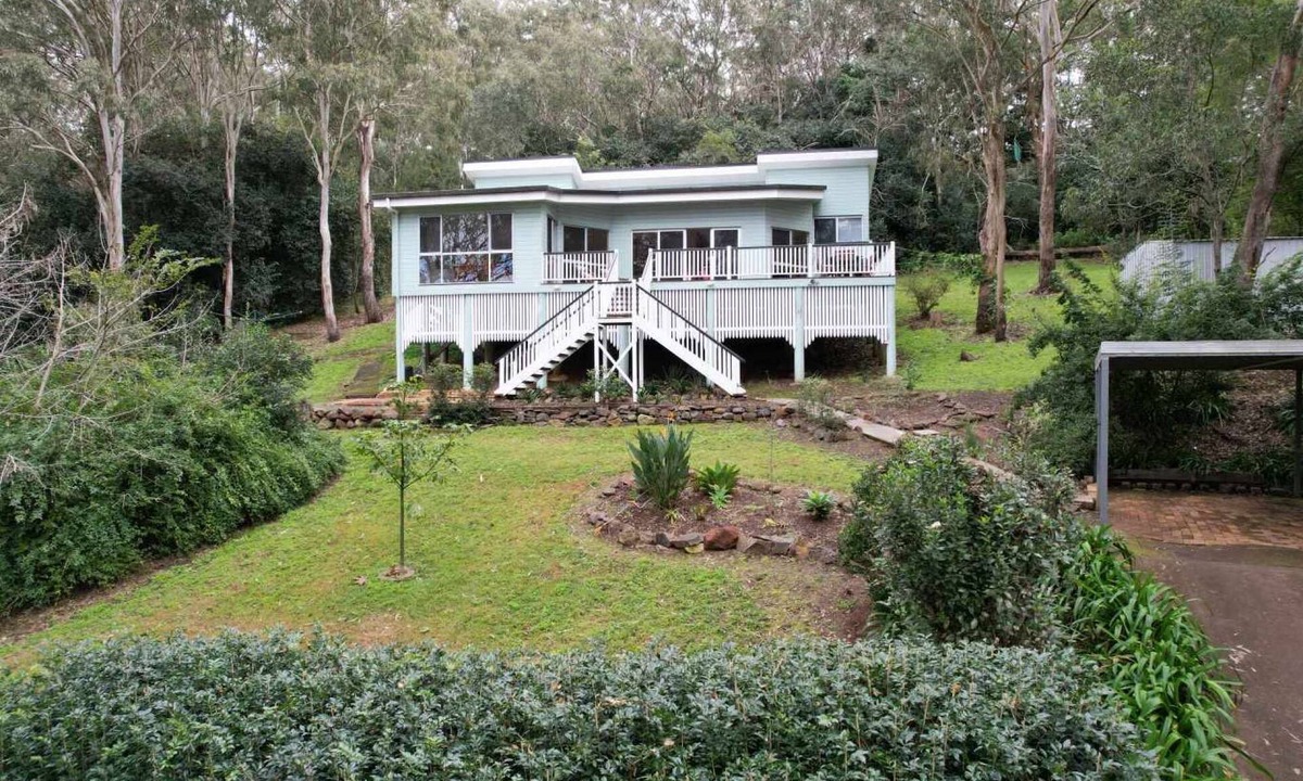 Middle Ridge House | Tree House Toowoomba - Peace & Quiet in tree tops