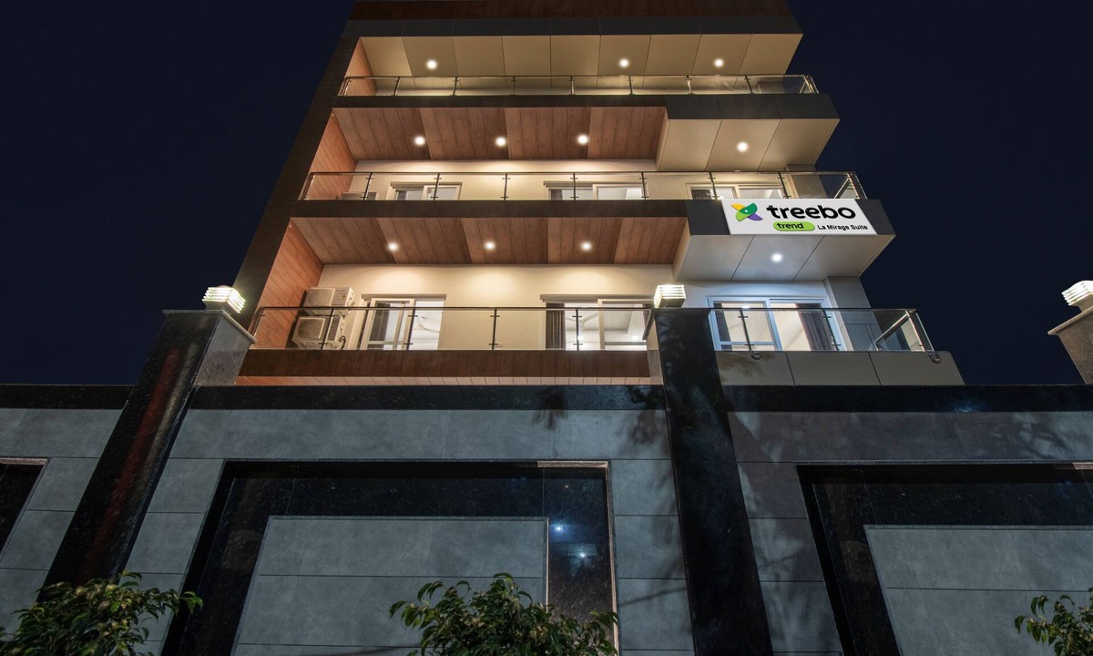 Sector 70 Hotel | Treebo La Mirage Suite