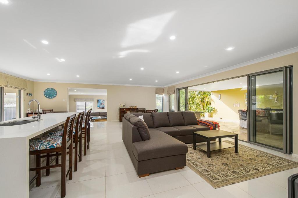 Bonny Hills | Bonny Hills