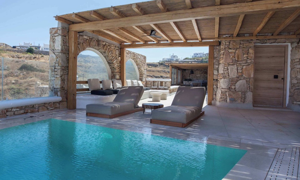 Agios Ioannis Villa | Ultimate Mykonian Retreat w/Pool Jacuzzi and View