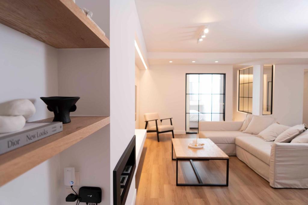 Karystos Apartment | Underground Luxury Living