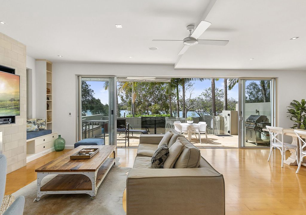 Tewantin Apartment | Unit 2, 9 Hilton Esplanade, Tewantin QLD
