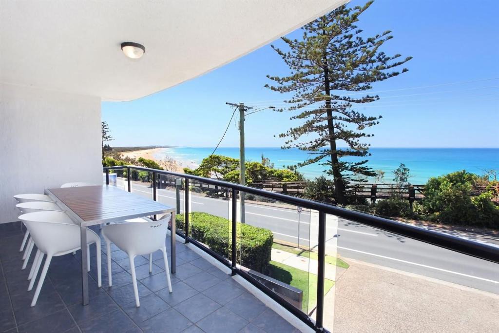 Phoenix Apartments David Way Coolum Beach Linen Bond | Coolum Beach