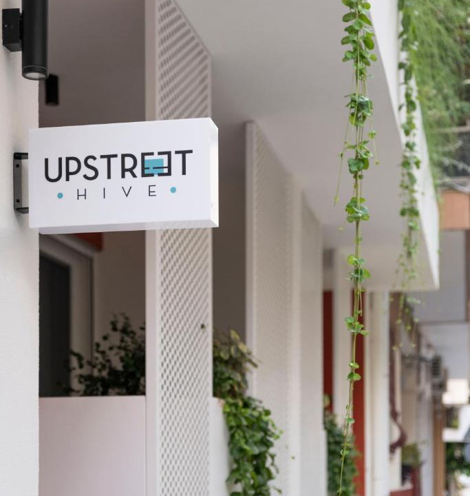 Petralona Apartment | UPSTREET Hive