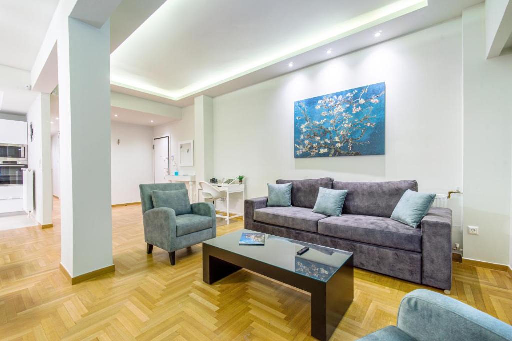 Ilisia Apartment | Urban Luxury on a Quiet Street in the Center of Athens