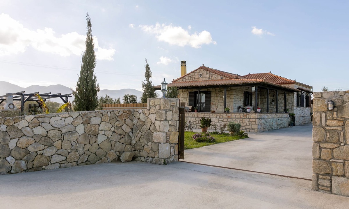 Neromilos Cottage | Varta Village - Elea House